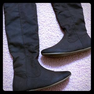 Roxy boots